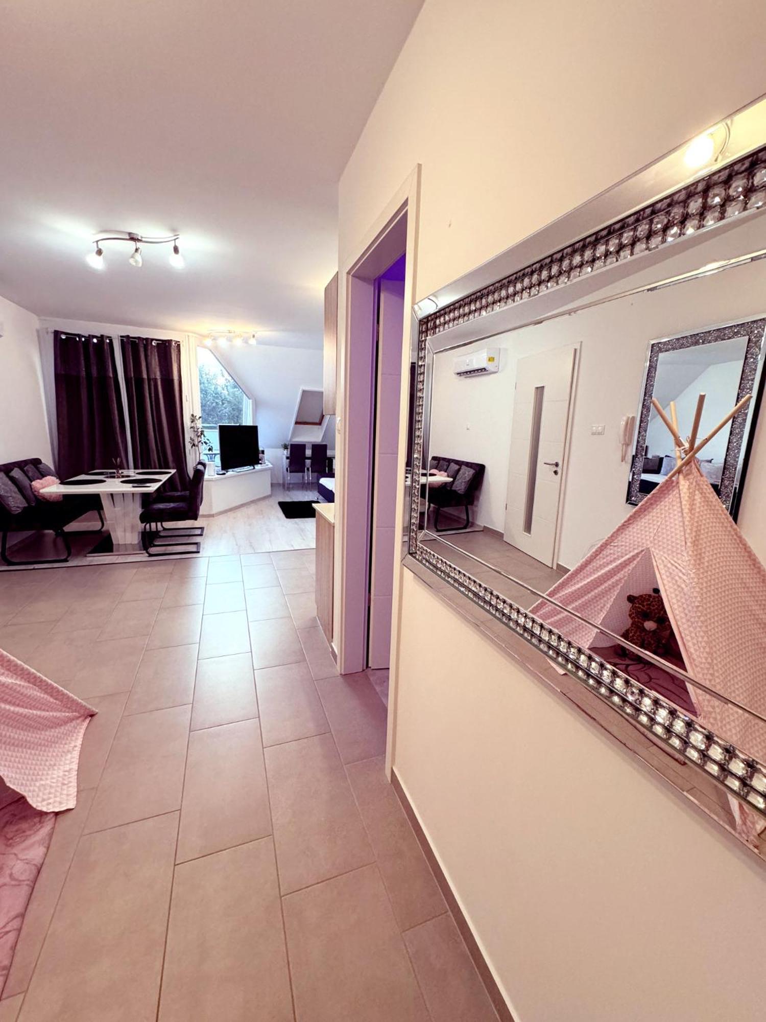 Ferienwohnung Exclusive Family Apartman Pécs Exterior foto