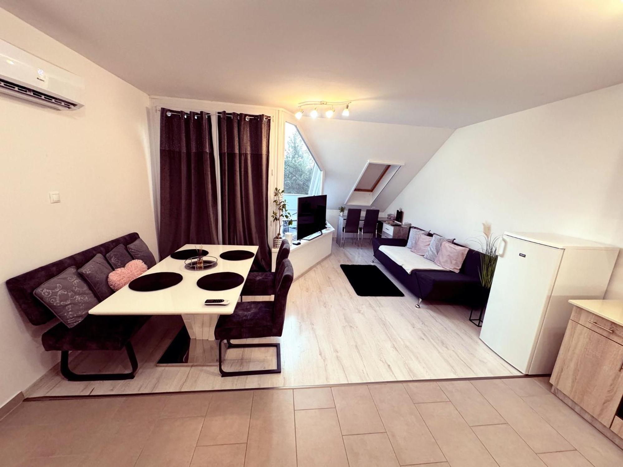 Ferienwohnung Exclusive Family Apartman Pécs Exterior foto